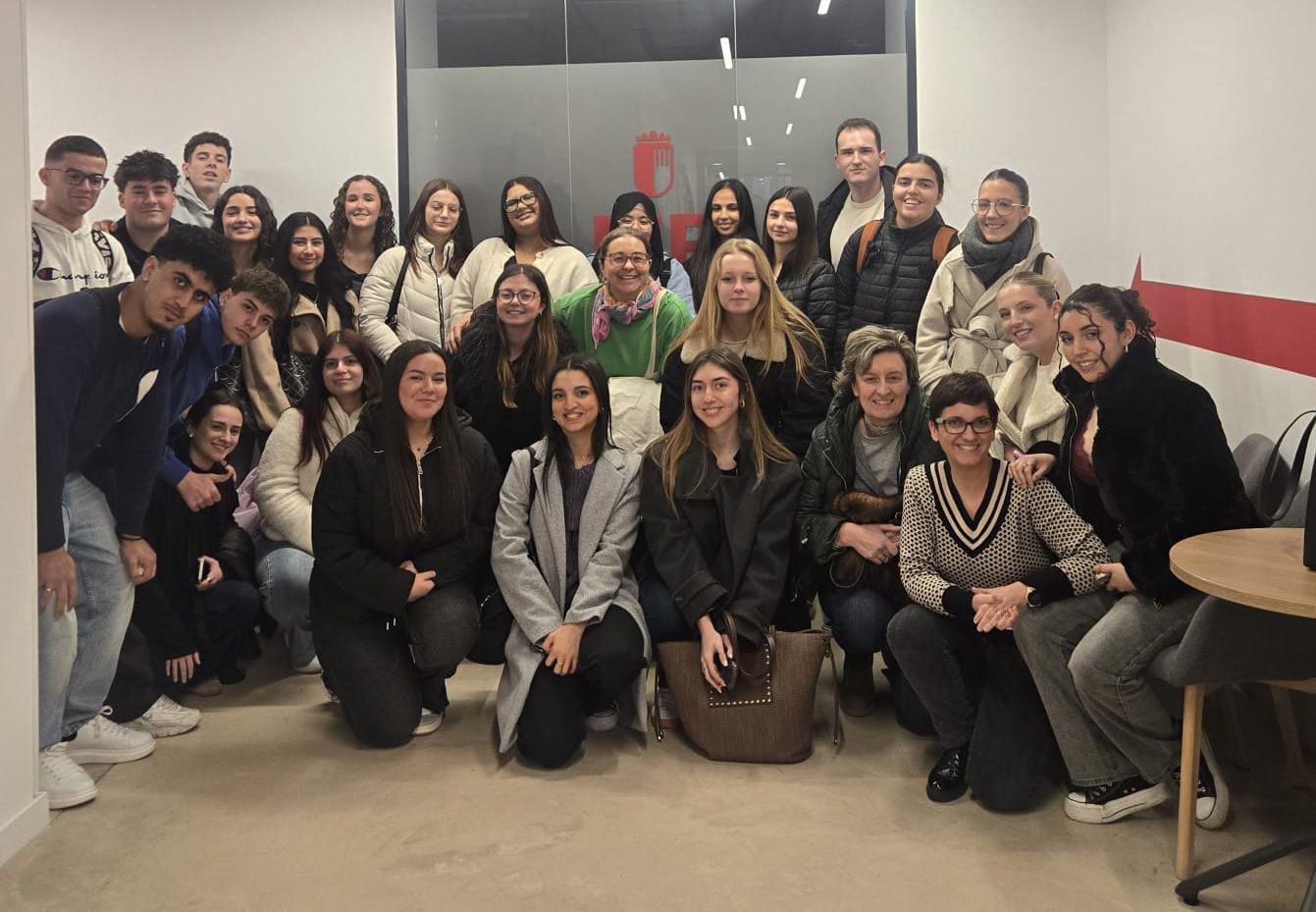 ADIR a l’Escola de Protocol de Barcelona ADIR a l’Escola de Protocol de Barcelona